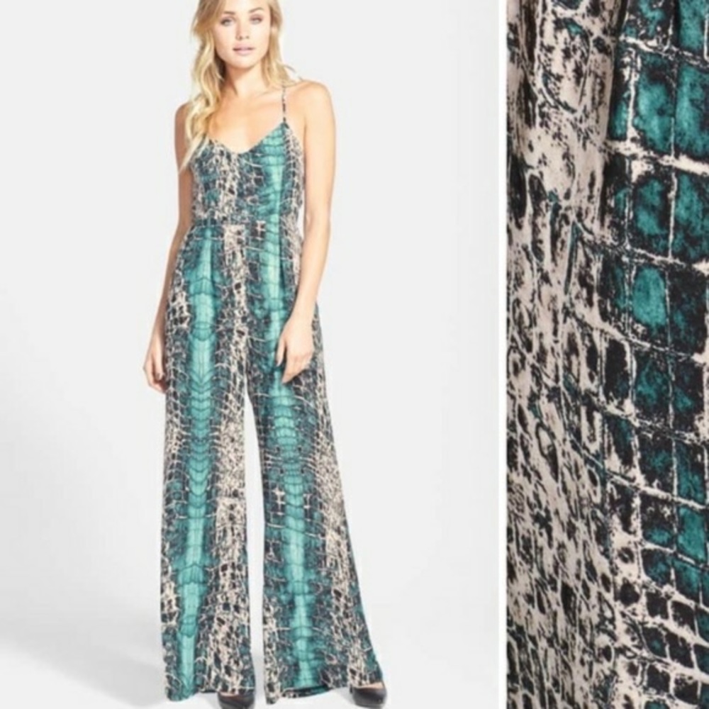 Sleeveless Snakeskin Turquoise Jumpsuit Size Small